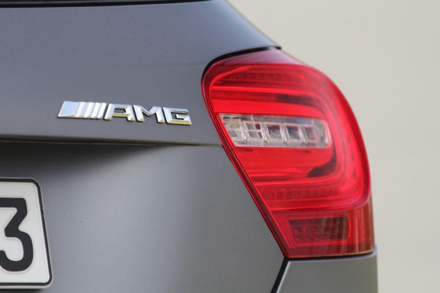  Mercedes-Benz A45 AMG 2013 года  (фото 43 из 55)